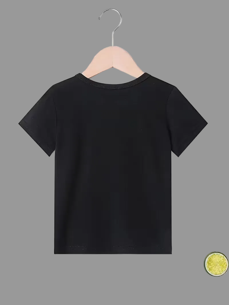 A T-Shirt Featuring a Game Controller Pattern ( 3-4Y )