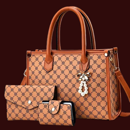 Fashionable and versatile shoulder bag