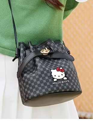 Hello Kitty Women's Mini Crossbody Bag