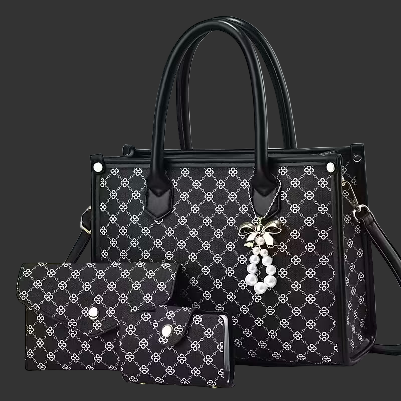 Fashionable and versatile shoulder bag