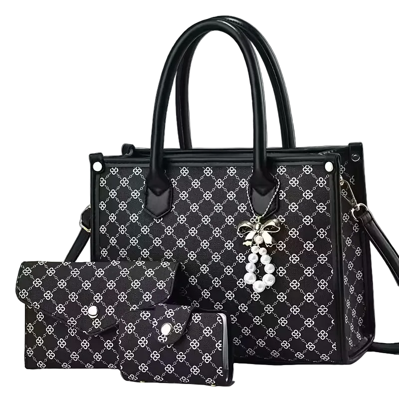 Fashionable and versatile shoulder bag