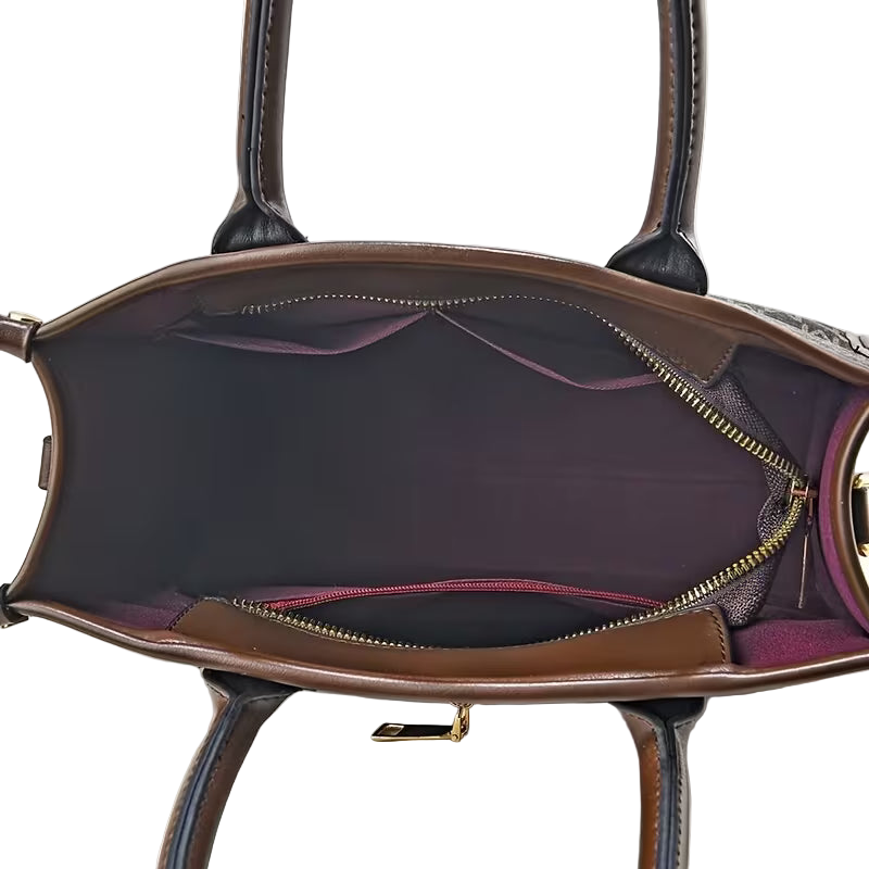 Fashionable and versatile shoulder bag