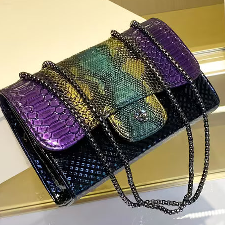 Elegant Vintage Snake Print Shoulder Bag