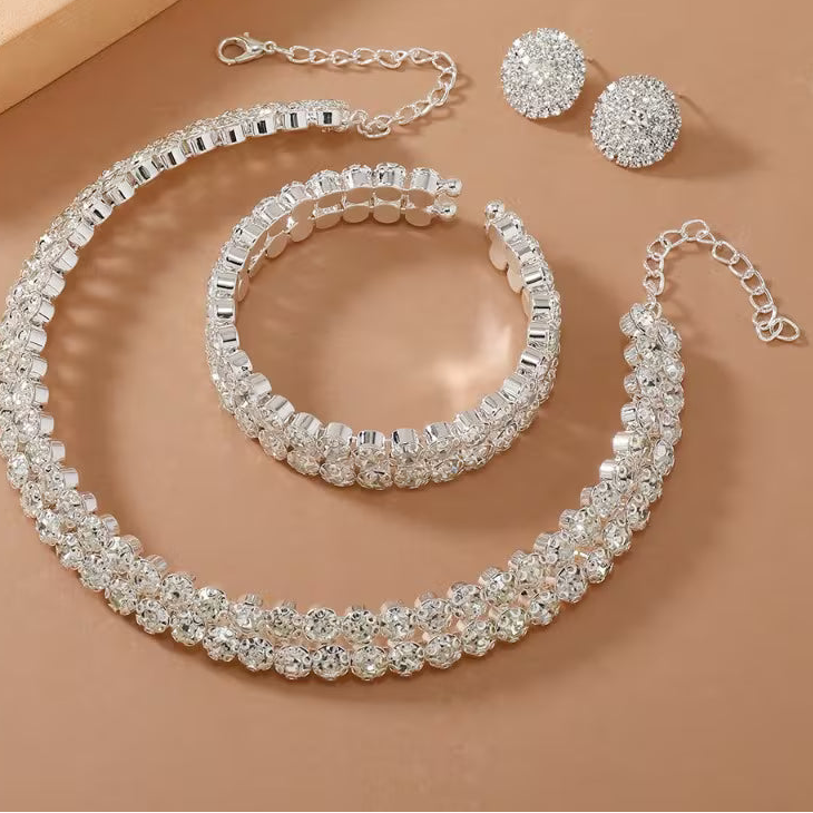 4-piece Luxury Sparkling Bridal Jewelry Set