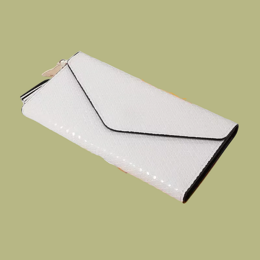 Elegant Women's Trifold Wallet with Tassel Decoration