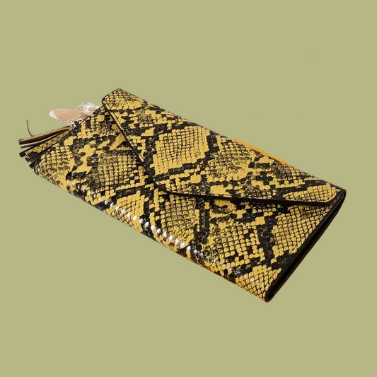 Elegant Women's Trifold Wallet with Tassel Decoration